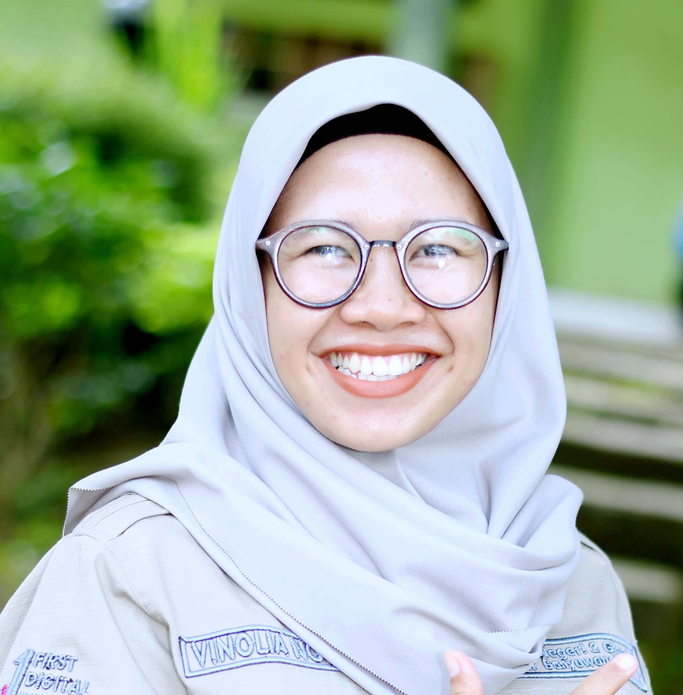 VINOLIA NOVITA, A.Md. Kom.