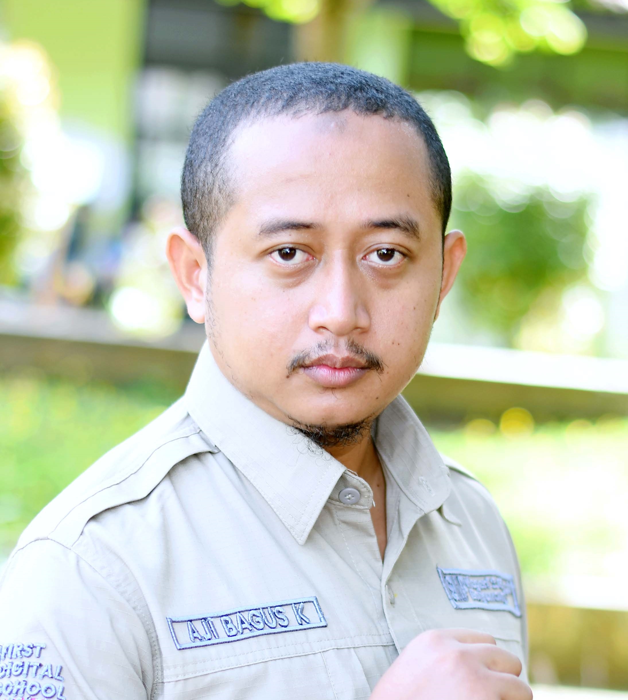 AJI BAGUS KHOIRI, S.Pd.